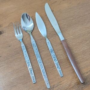 Elegant Silver and Brown Cutlery Set
